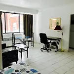 Stylish Montreal Apartment: Comfortable Stay In The Golden Square Mile