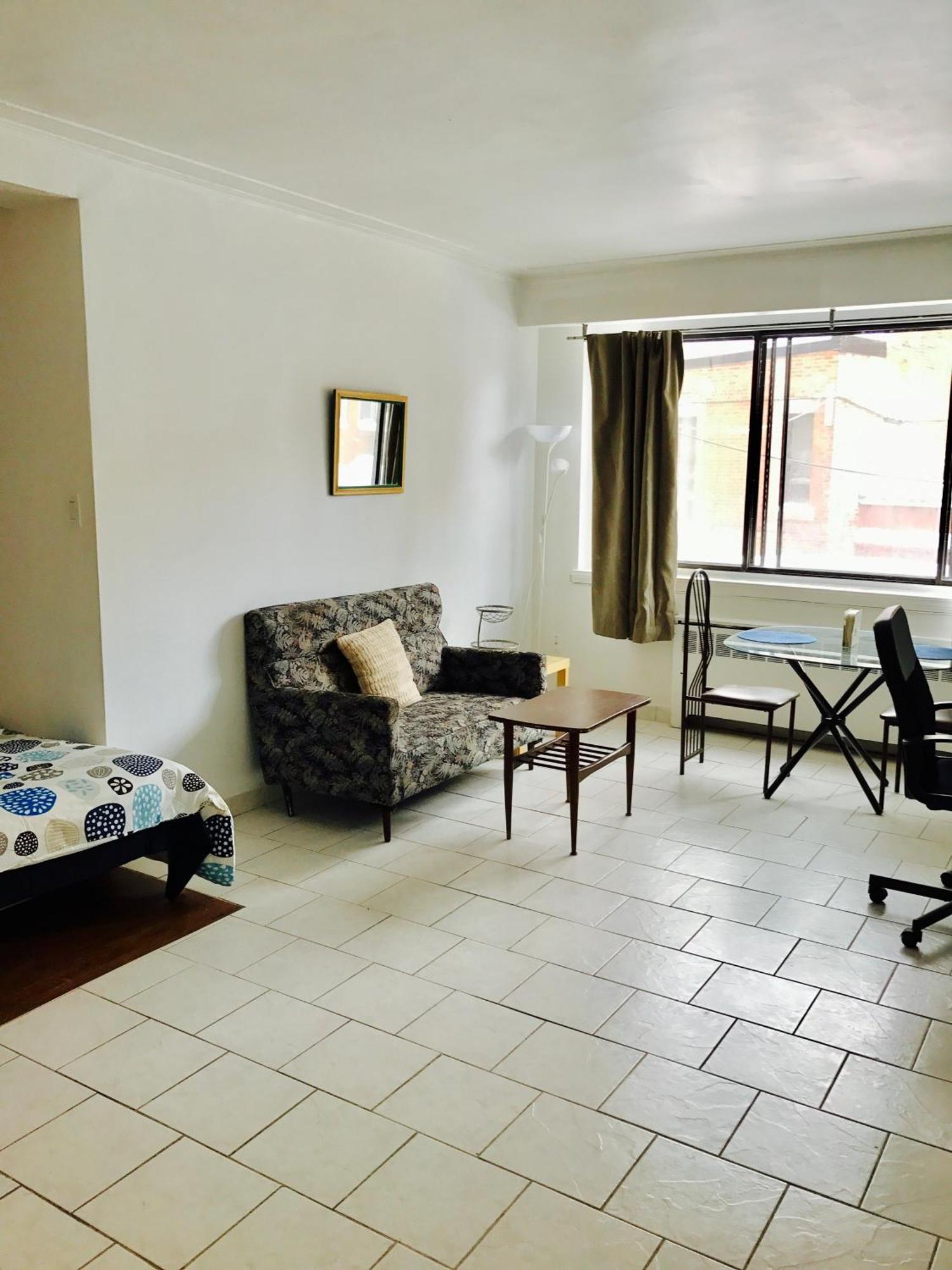Stylish Apartment: Comfortable In The Golden Square Mile Apartment Montreal
