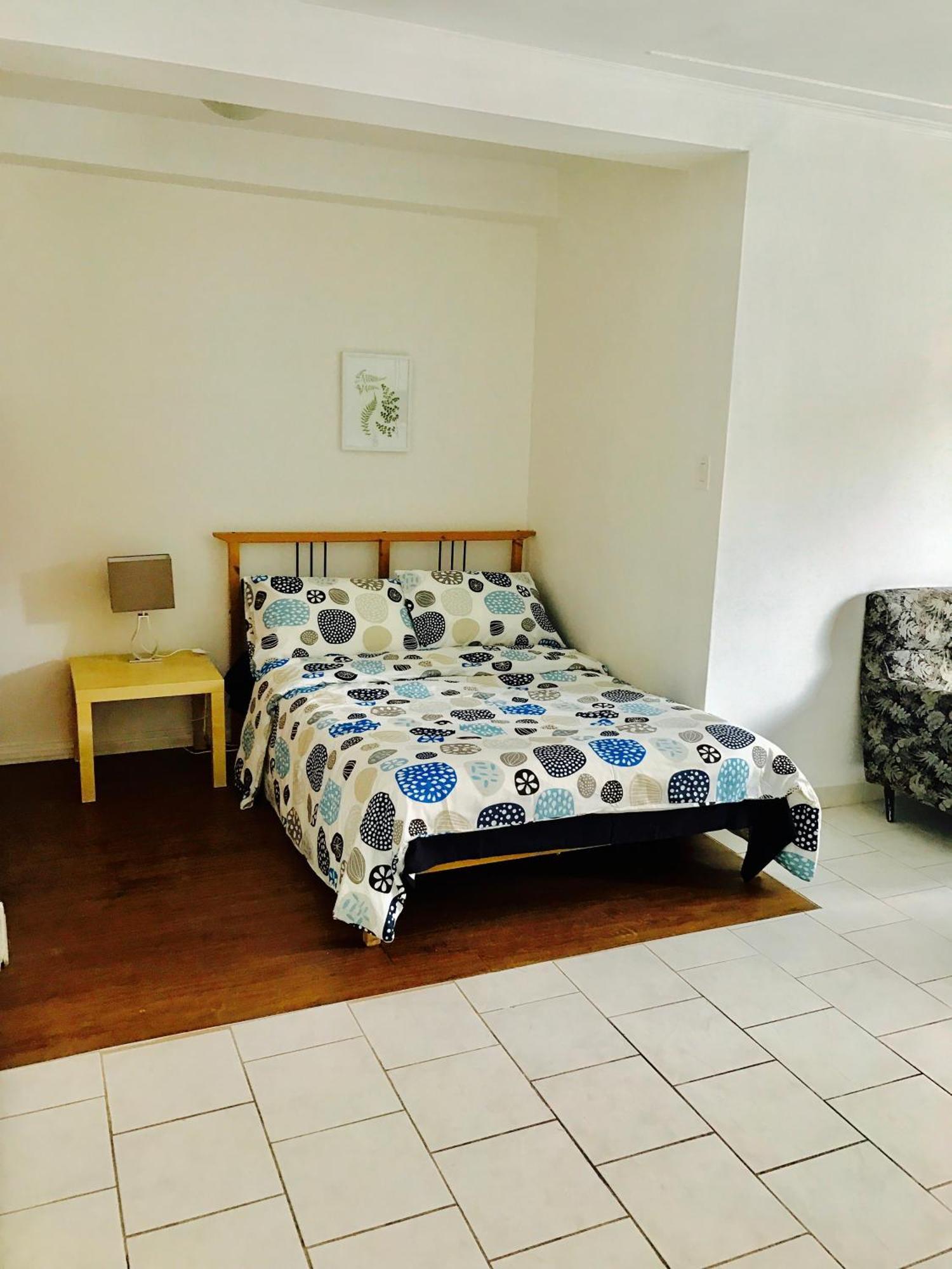 Stylish Apartment: Comfortable In The Golden Square Mile Montreal